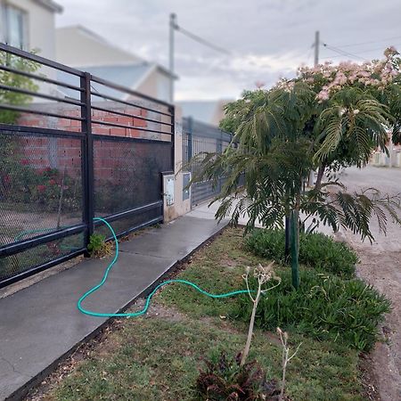 Habitacion Privada En La Casa De Thor Trelew Esterno foto