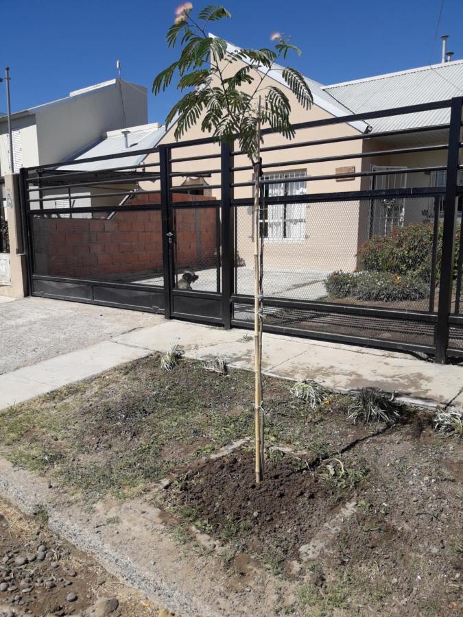 Habitacion Privada En La Casa De Thor Trelew Esterno foto